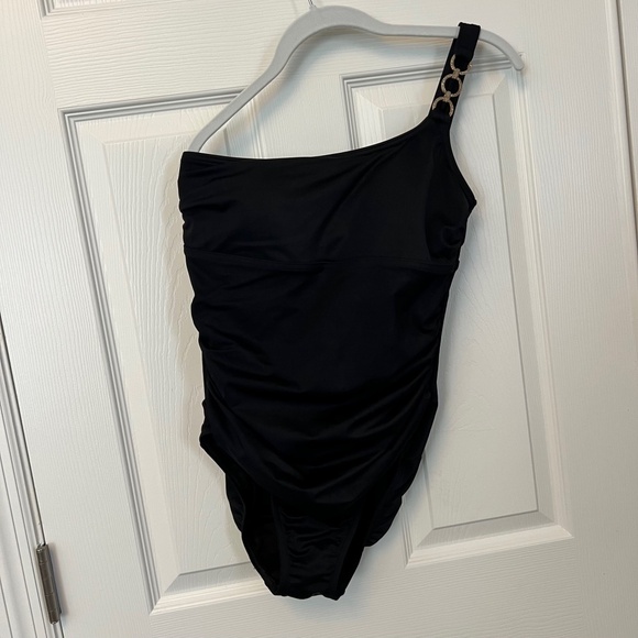 Lands' End One-Piece Black Asymmetrical Single Strap Swimsuit w Chain Accent 8 - Picture 1 of 4